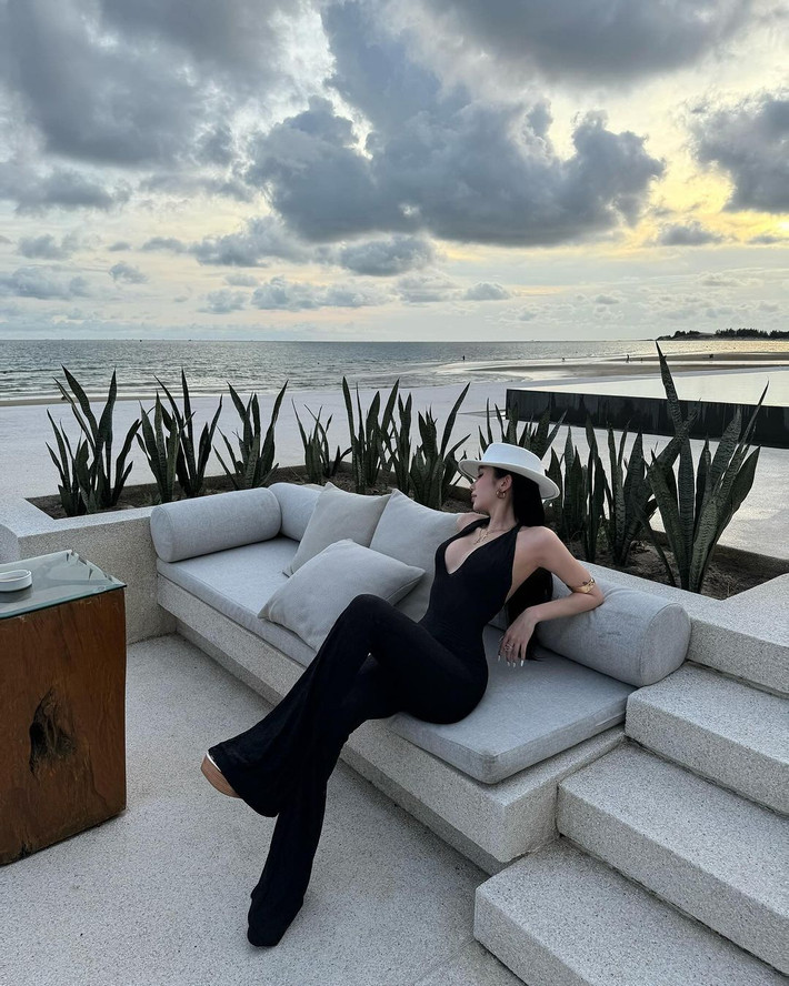 Quỳnh Như sở hữu số đo 3 vòng khiến nhiều người mơ ước.