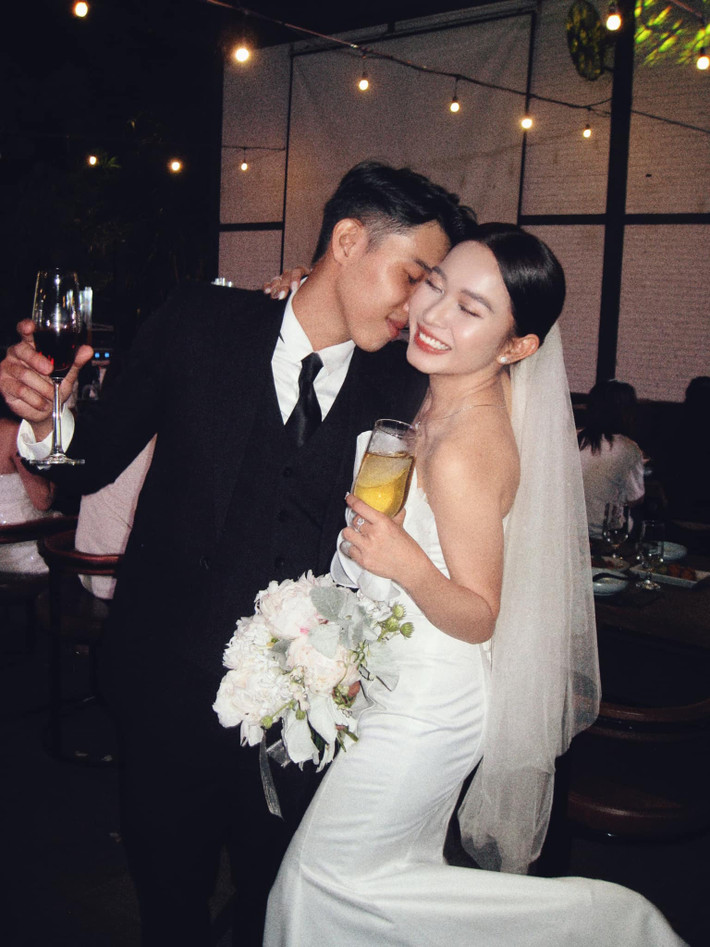 Sau đám cưới, vợ chồng Thuyên vẫn sống và làm việc tại TPHCM, mỗi cuối tuần đều dành thời gian về Vĩnh Long thăm bố mẹ hai bên.
