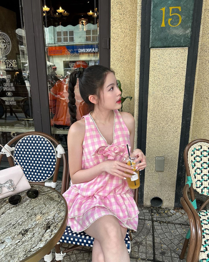 Mỹ Hàn theo đuổi phong cách nữ tính, ngọt ngào.