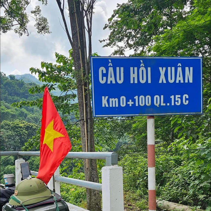 Cây cầu khiến nhiều người đọc tên phải đỏ mặt.