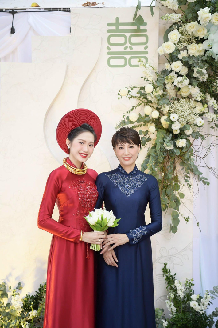 Nhiều người cho rằng Doãn Hải My được thừa hưởng sắc đẹp từ mẹ của mình. (Ảnh: FBNV)