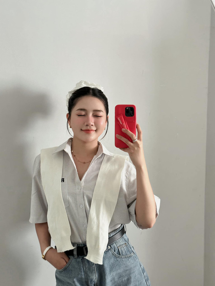 Bên cạnh công việc diễn viên, An Vy cũng gây bất ngờ khi quyết định trở thành một streamer.