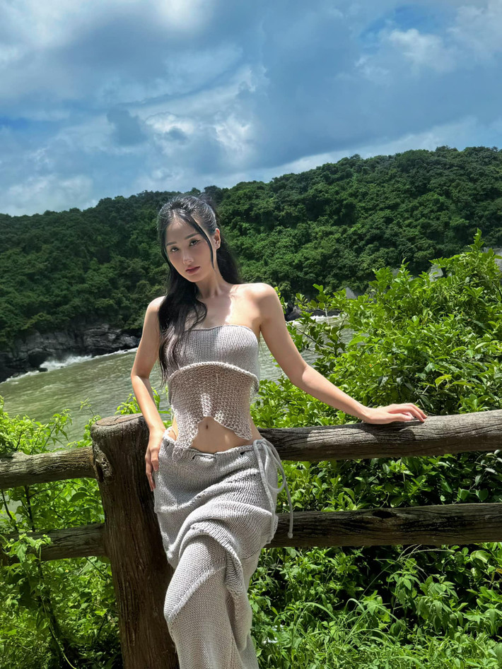 Cô nàng sinh năm 1998, từng góp mặt trong nhiều bộ phim như “Dưới bóng cây hạnh phúc”, “Lựa chọn số phận”, “Đừng bắt em phải quên”...
