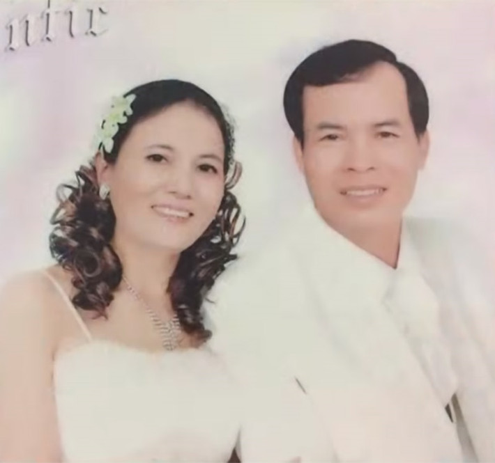 Sau khi chú Long xuất ngũ trở về nhà, cô Hiệp vẫn chưa kết hôn dù được rất nhiều người ngỏ ý. Được sự mai mối và vun vén của 2 bên gia đình, cả 2 bắt đầu tìm hiểu nhau, tuy nhiên cô Long vẫn đồng ý.