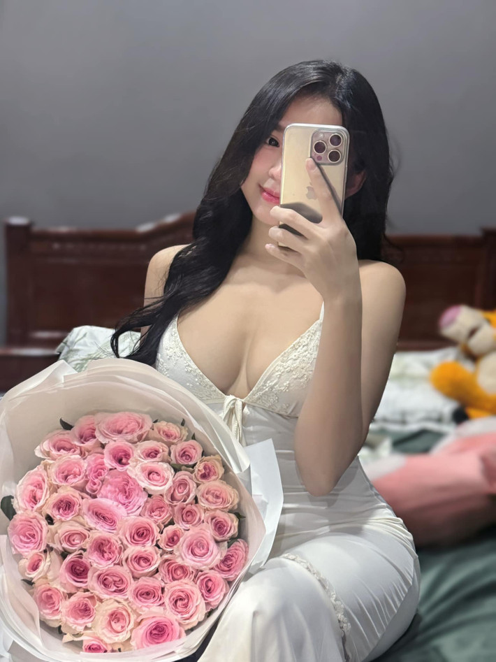 Nhan sắc ngọt ngào của cô nàng khiến người đối diện xao xuyến. (Ảnh:FBNV)