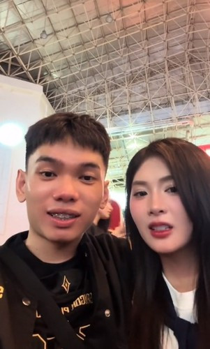 Chuyện yêu nhau rồi chia xa của Quỳnh Alee không phải lần đầu. Trong quá khứ, khi mới hẹn hò, Fish từng có lần bức xúc đăng tải trạng thái rằng mình chỉ là con rối của nửa kia nhưng rồi vẫn có thể tái hợp.
