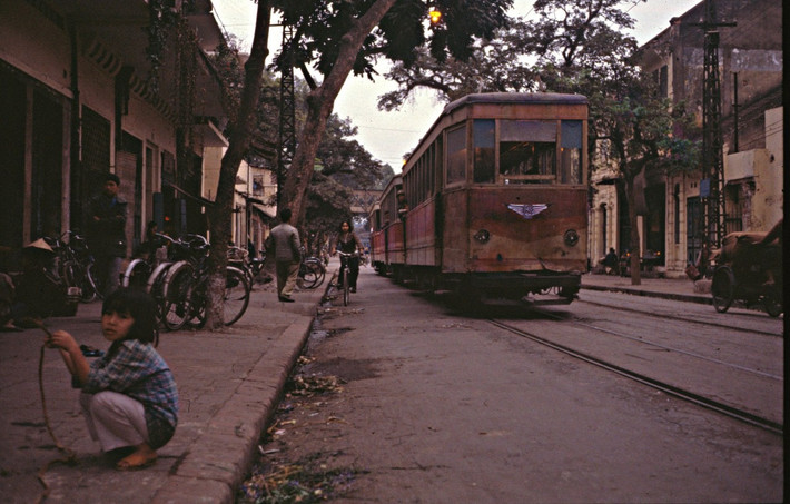 Một khu vực ở phố Hàng Cót, gần THCS Thanh Quan.