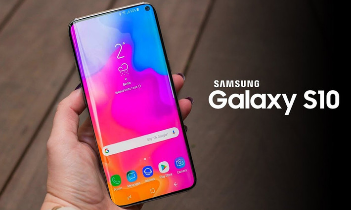 S10+ cũng được trang bị cụm camera 3 ống kính phía sau và cụm camera 2 ống kính phía trước. Không chỉ đa năng, 5 camera này đều có chất lượng cao và được tích hợp rất nhiều tính năng hiện đại. Viên pin của S10+ đã được tinh chỉnh để đem lại thời lượng sử dụng dài nhất có thể cho người dùng. Máy đã được lược bỏ đi cổng tai nghe 3.5mm và khe thẻ nhớ SD. S10+ được bán với giá khởi điểm 20 triệu đồng, kèm nhiều quà tặng và khuyến mại khác.