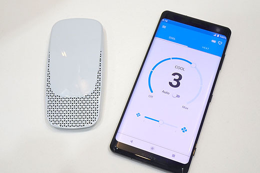 Do có kích thước rất nhỏ gọn, nên pin của Sony Reon chỉ có thể trụ được 90 phút hoạt động liên tiếp. Sau đó, thiết bị cần khoảng 2 tiếng để sạc đầy pin trở lại.