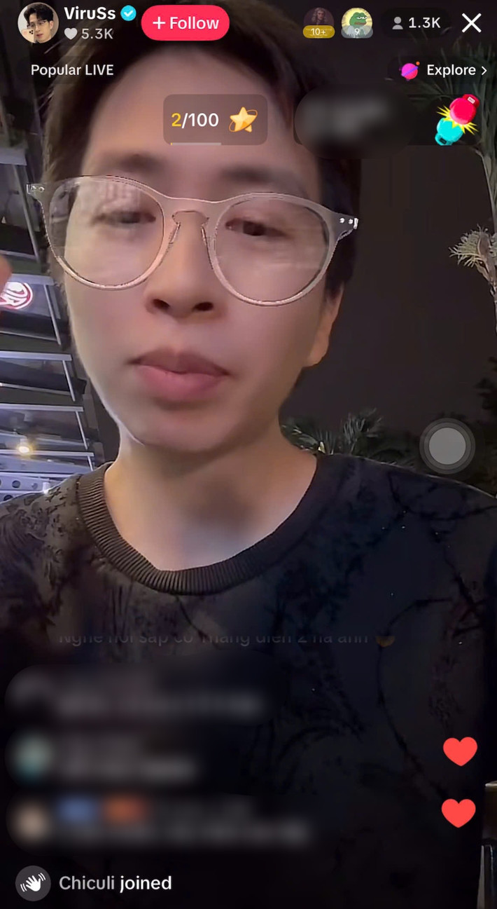 Ngay sau đó, ViruSs cũng đã lên tiếng giải thích về chuyện tình cảm của mình trong livestream. Nam streamer thừa nhận đã chia tay với bạn gái được 3 tháng.