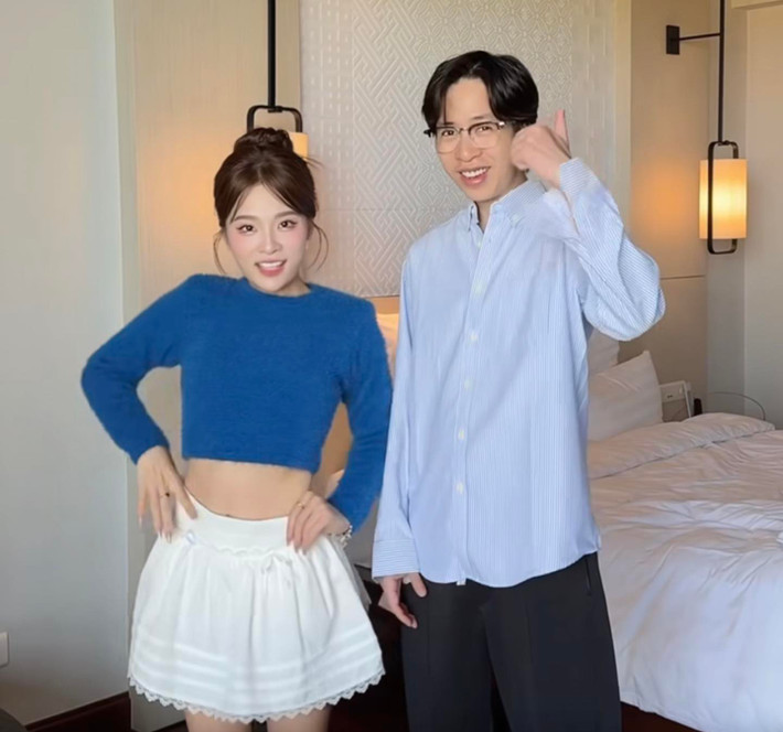 Đặc biệt Ngọc Kem tiết lộ những chi tiết gây sốc như: ViruSs thường xuyên dẫn nhiều người con gái khác về nhà, bảo vệ chung cư có thể chứng minh điều đó, trên nhà anh có nhiều vật dụng cho con gái như dung dịch vệ sinh, băng vệ sinh, bông hoa hồng làm ảo thuật...