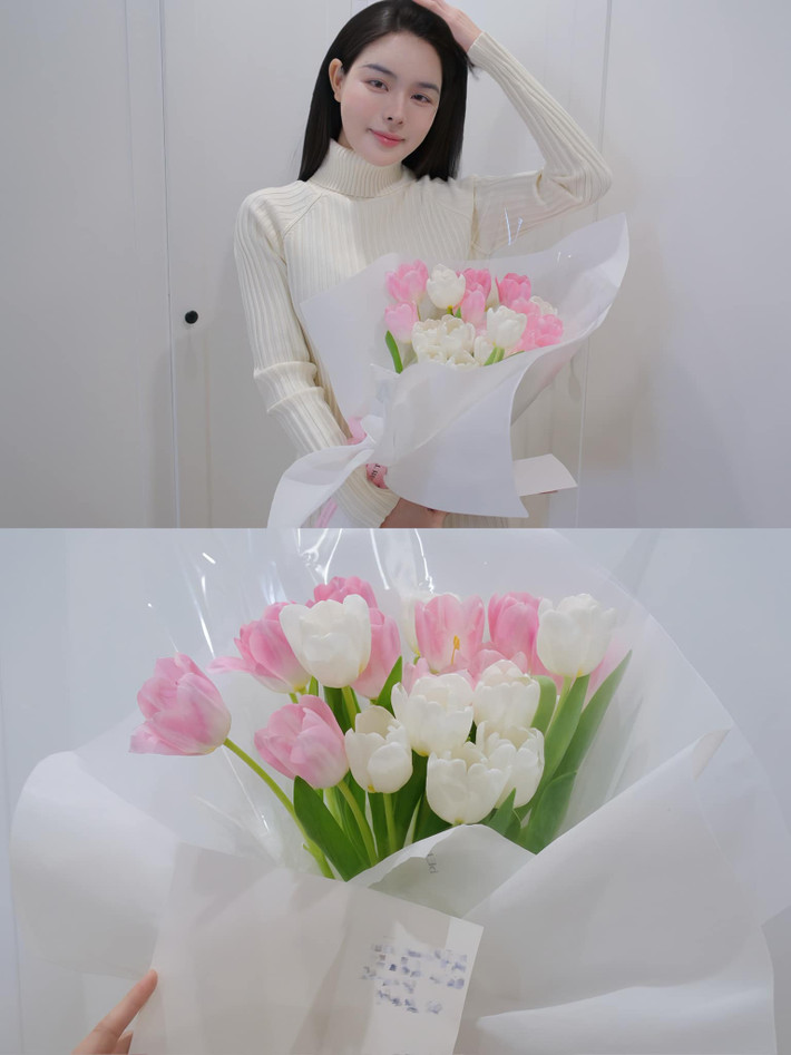 Đọc caption của cô nàng, nhiều người phải thốt lên: "Đúng là người nổi tiếng thì cũng dễ bị bạn gái dỗi như thường thôi".