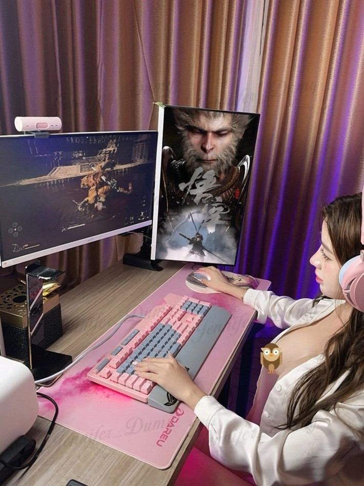 Black Myth: Wukong là một tựa game gây sốt trong năm 2024, rất nhiều game thủ đã lên video trải nghiệm game này với người hâm mộ. Nàng hot girl Ngô Thị Mỹ Duyên cũng chia sẻ loạt ảnh trải nghiệm Black Myth: Wukong.