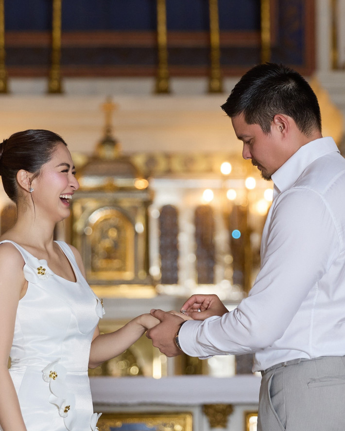 Nhiều người có quan niệm rằng tình yêu thường sẽ phai nhạt theo thời gian, tuy nhiên cuộc hôn nhân 10 năm của Marian vẫn luôn mặn nồng, ngọt ngào như thuở ban đầu.