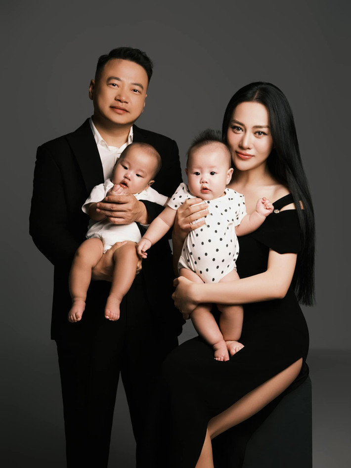 Sau thời gian ở cữ, nữ diễn viên đã bắt đầu quay trở lại showbiz với các dự án phim ảnh cũng như tham gia các chương trình khác nhau.