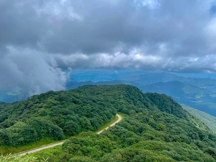 Bí ẩn 'người rừng' gần ngôi miếu hoang trên đỉnh Phia Oắc