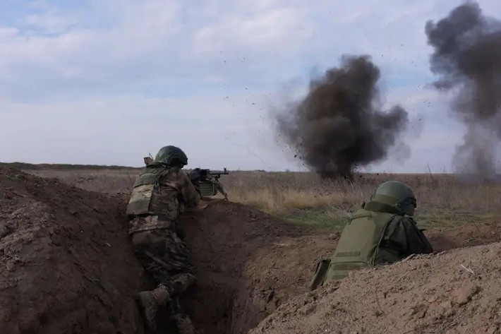 Mặt trận Sumy có thể là thử thách khó khăn nhất của Ukraine trong hơn ba năm qua. Đây không chỉ là một trận chiến, mà còn là một lời cảnh báo: nếu Sumy thất thủ, tuyến phòng thủ ở miền đông Ukraine sẽ hoàn toàn sụp đổ, chỉ còn là vấn đề thời gian trước khi Kharkov bị bao vây.