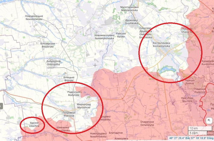 Hiện tại, RFAF đang hình thành hai vòng vây rộng lớn giữa Pokrovsk và Konstantinovka; tổ chức bao vây Pokrovsk từ phía tây, đông và đông bắc; tạo ra một thế trận hình bán nguyệt. Cuộc tiến công của RFAF tại Pokrovsk diễn ra nhanh chóng, các đơn vị trinh sát và đặc công đã đột nhập vào trung tâm thành phố.