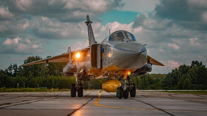 Nhưng một ngày trước đó, người đứng đầu nhà nước cộng hòa Lugansk tự xưng (LPR), ông Leonid Pasechnik cho biết, AFU đã sử dụng tên lửa Storm Shadow/SCALP-EG để tấn công thành phố Krasnodon. Theo ông Pasechnik, các mảnh vỡ của Storm Shadow đã được tìm thấy tại địa điểm mà những tên lửa trên bị bắn hạ. Rõ ràng, hai tên lửa Storm Shadow/SCALP-EG đã bị bắn hạ trong cuộc tấn công vào LPR.