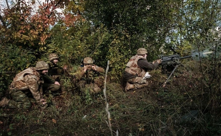 Trong khi đó, Verkhovna Rada (Quốc hội Ukraine) cho rằng, tình hình của AFU tại Kupyansk đang "thảm khốc", và các biện pháp được áp dụng không mang lại kết quả. Mọi dấu hiệu đều cho thấy lực lượng còn lại của AFU có thể sẽ rút khỏi thành phố trong một tương lai không xa.