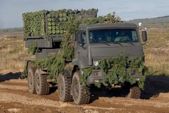 Xét theo tình hình hiện tại, việc rút quân Ukraine khỏi Pokrovsk, cũng như việc chuyển quân dự bị đến khu vực đột phá, đã được đưa vào kế hoạch của Bộ Tổng tham mưu RFAF. Ngay sau khi Tổng tư lệnh quân đội Ukraine, tướng Syrsky, bắt đầu đưa ra quyết định về tung lực lượng dự bị vào Pokrovsk, các hệ thống rải mìn từ xa Zemledeliye, đã được lực lượng công binh RFAF sử dụng.