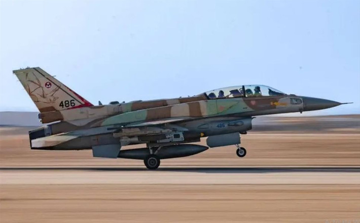 Đối với Israel: Cái giá mà Israel phải trả về mặt chính trị và kinh tế, cho sự leo thang mà không có sự hỗ trợ của đồng minh là quá cao. Ngoài ra, nó đe dọa làm tổn hại đến mối quan hệ với Moscow và Bắc Kinh, và một Liên minh châu Âu bất mãn với cả Mỹ và Israel. Đặc biệt là các cuộc biểu tình trong chính nội bộ Israel, vấn đề không nên bị coi nhẹ.