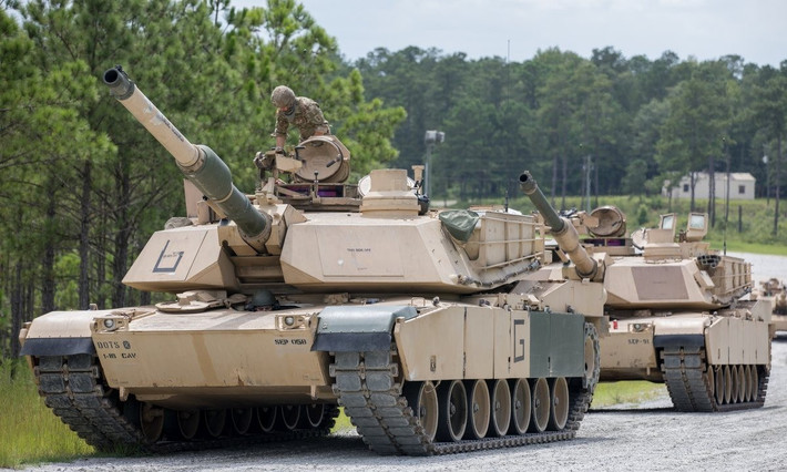 Hãng tin ABC News của Australia cho biết, Ukraine sẽ sớm nhận được 49 xe tăng M1A1 Abrams, đã loại biên của quân đội Australia; loại xe tăng mà nước này đã hứa sẽ cung cấp cho Kiev vào năm ngoái.