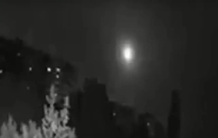 Một đoạn video về cuộc săn lùng các hệ thống phòng không Patriot, đã được người dân Nga và Ukraine phát tán lên mạng xã hội vào buổi sáng 6/6. Các cuộc tranh luận giữa các chuyên gia đã được khơi dậy bởi một thông tin từ quân đội Ukraine (AFU), nói về việc RFAF sử dụng tên lửa chống radar Kh-31P, nhưng đã không bị các hệ thống phòng không Ukraine đánh chặn hoặc bị các hệ thống tác chiến điện tử chế áp và bắn hạ 6 trong số 8 tên lửa Iskander.