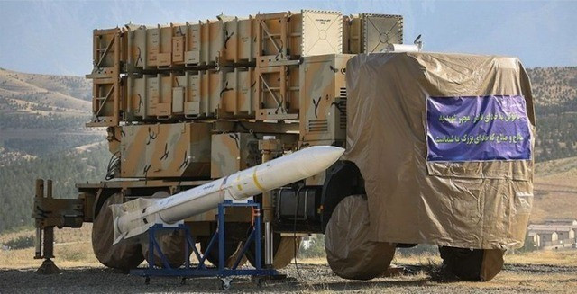 Trên thực tế, Iran đã hình thành một hệ thống radar chống tàng hình mật độ cao, hình thành mạng lưới phòng không tương đối rộng khắp với các hệ thống tên lửa phòng không tầm trung và tầm xa làm nòng cốt. Tập trung nhiều ở khu vực phía tây và phía nam của Iran, nới có khả năng bị xâm nhập cao.