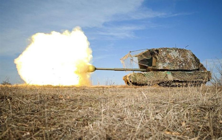 Giờ đây, các cuộc đàm phán hòa bình giữa Nga và Ukraine đã trở thành “bong bóng”. Ukraine không muốn đàm phán, và Nga cũng không có ý định đàm phán. Cả hai bên đều “đồng ý rằng”, cuộc chiến nên được tiến hành đến cùng. Tuy nhiên, Ukraine vẫn còn ảo tưởng, trong khi Nga có tham vọng lớn hơn. (nguồn ảnh Military Review, Ukrinform, Rybar, TASS).