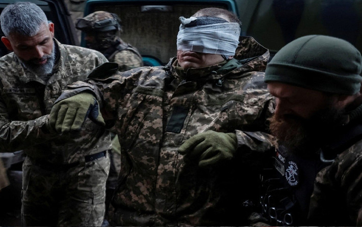 Trong khi đó, RFAF đang có thời cơ phát huy hỏa lực, tiêu diệt quân Ukraine ở ngoài công sự, đang tấn công các vị trí phòng ngự của quân Nga. Chiến dịch phản công ở phía bắc Pokrovsk của AFU nhằm cắt đứt tuyến phòng thủ của Nga, đã khiến họ chịu khoảng 8-10 nghìn thương vong.