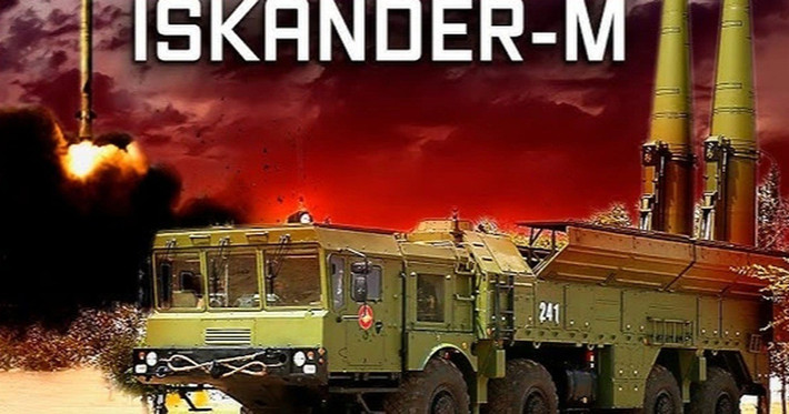 Tên lửa Iskander-M có thể mang nhiều loại đầu đạn, có trọng lượng từ 480 đến 700 kg, có thể cấu hình với đầu đạn nổ mạnh, nhiệt áp, đầu đạn chùm hoặc đầu đạn hạt nhân. Tên lửa sử dụng phương pháp dẫn đường quán tính và tín hiệu vệ tinh GLONASS, đạt được sai số vòng tròn (CEP) từ 5 đến 7 mét.