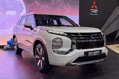 [GALLERY] Mitsubishi Outlander PHEV ra mắt Philippines, liệu có về VIệt Nam?