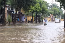 Ngày 27/8, Bắc Bộ mưa dông, cảnh báo lũ trên sông Thương, sông Cầu