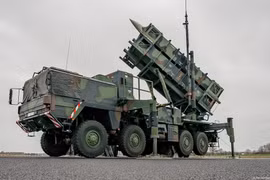 Nhận tiền từ Đức, Mỹ chuyển Patriot từ Thụy Sĩ sang Ukraine 