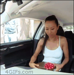 Món quà kinh dị.