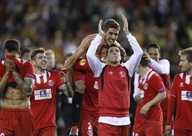 Thắng Sevilla 3-1, Valencia vẫn không có vé vào chung kết Europa League
