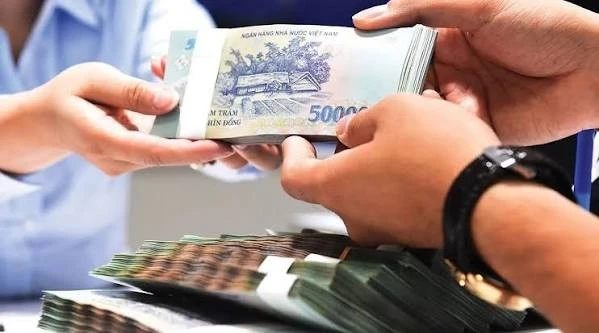 [SPOTLIGHT] Thủ tướng yêu cầu NHNN giảm lãi suất, xử lý nghiêm đơn vị chây ì