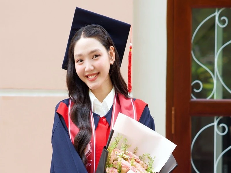 [GALLERY] Đoàn Minh Anh đón niềm vui kép ở tuổi 18