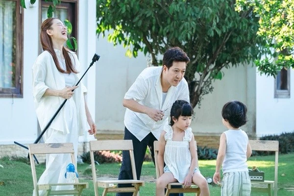 Một ngày bình dị của gia đình Trường Giang – Nhã Phương