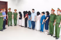 Khởi tố 10 bị can vì chiêu trò 'vẽ bệnh' tại phòng khám Nghệ An