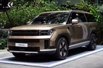 Cận cảnh Hyundai SantaFe Hybrid 2026 nhập Việt Nam từ 1,2 tỷ tại Thái Lan