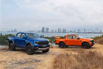 Tận thấy Ford Ranger Raptor 2026 máy xăng tại Việt Nam, hơn 1,4 tỷ đồng