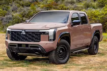 Mitsubishi sắp ra mắt bán tải mới tại Mỹ, chung nền tảng Nissan Frontier