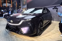 Mazda EZ-60 "cháy hàng" với 18.000 đơn sau 1 tháng ra mắt 