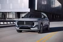 Gallery - [GALLERY] Lincoln Corsair 2027 từ 49.740 USD, cạnh tranh Mercedes-Benz GLC - image 2