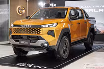 Cận cảnh Toyota Hilux 2026 từ 895 triệu tại Thái Lan, chờ về Việt Nam 