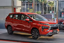 Mitsubishi Xpander lấy lại "ngôi vương" MPV, bỏ xa Toyota Veloz Cross