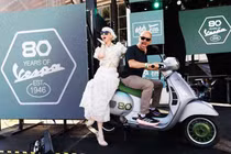 [GALLERY] Ra mắt Vespa GTS 310 Edizione Ottantesimo giới hạn 1.946 chiếc