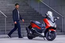 Honda Forza 350 2026 ra mắt, từ 129 triệu đồng "đấu" Yamaha Xmax